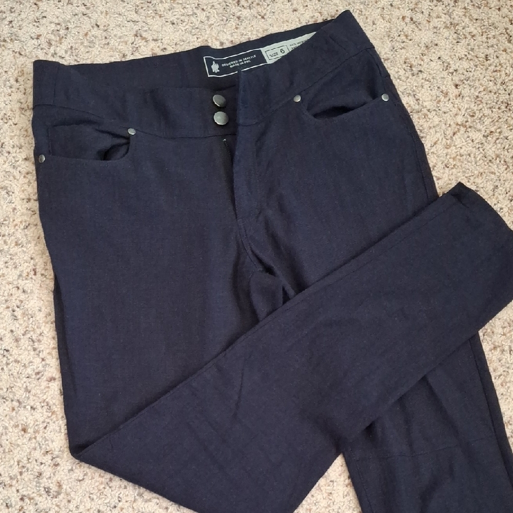 Woolly Longhaul Merino Flex size 6 Pants Navy